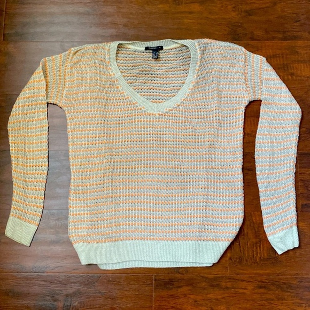 V Neck Sweater | Mango